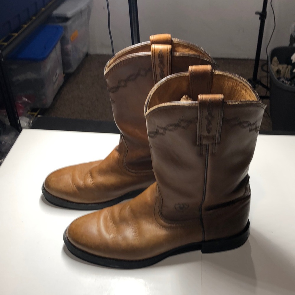 Ariat Women's Tan Leather Hertiage Roper Boot